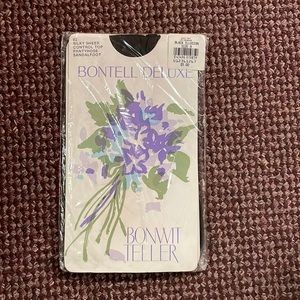 Bonwit Teller vintage pantyhose size A black